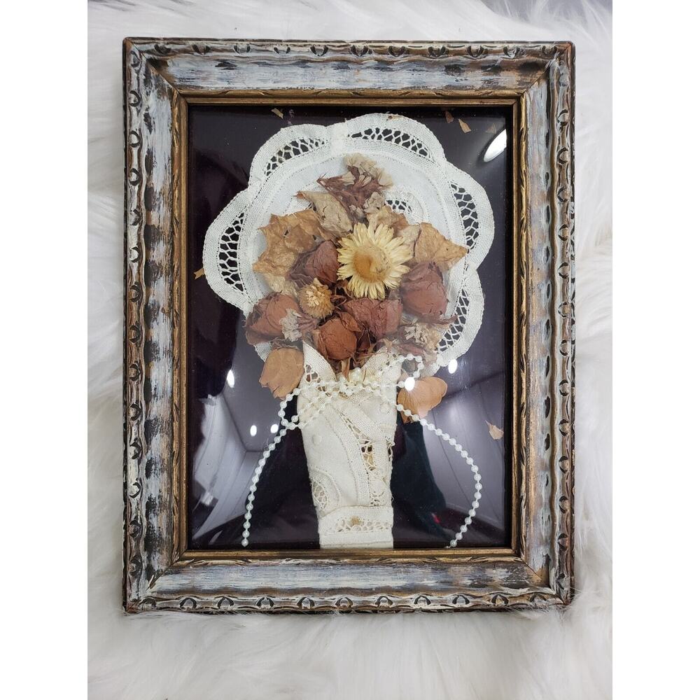 ANTIQUE ROCCOCO FRAMED DRIED DRY FLOWER BOUQUET MOURNING ART NATURAL